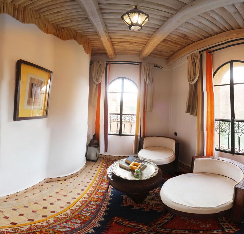 Auberge Chez Pierre Boumalne Buitenkant foto