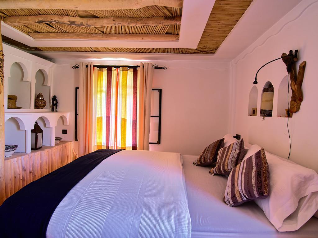 Auberge Chez Pierre Boumalne Buitenkant foto